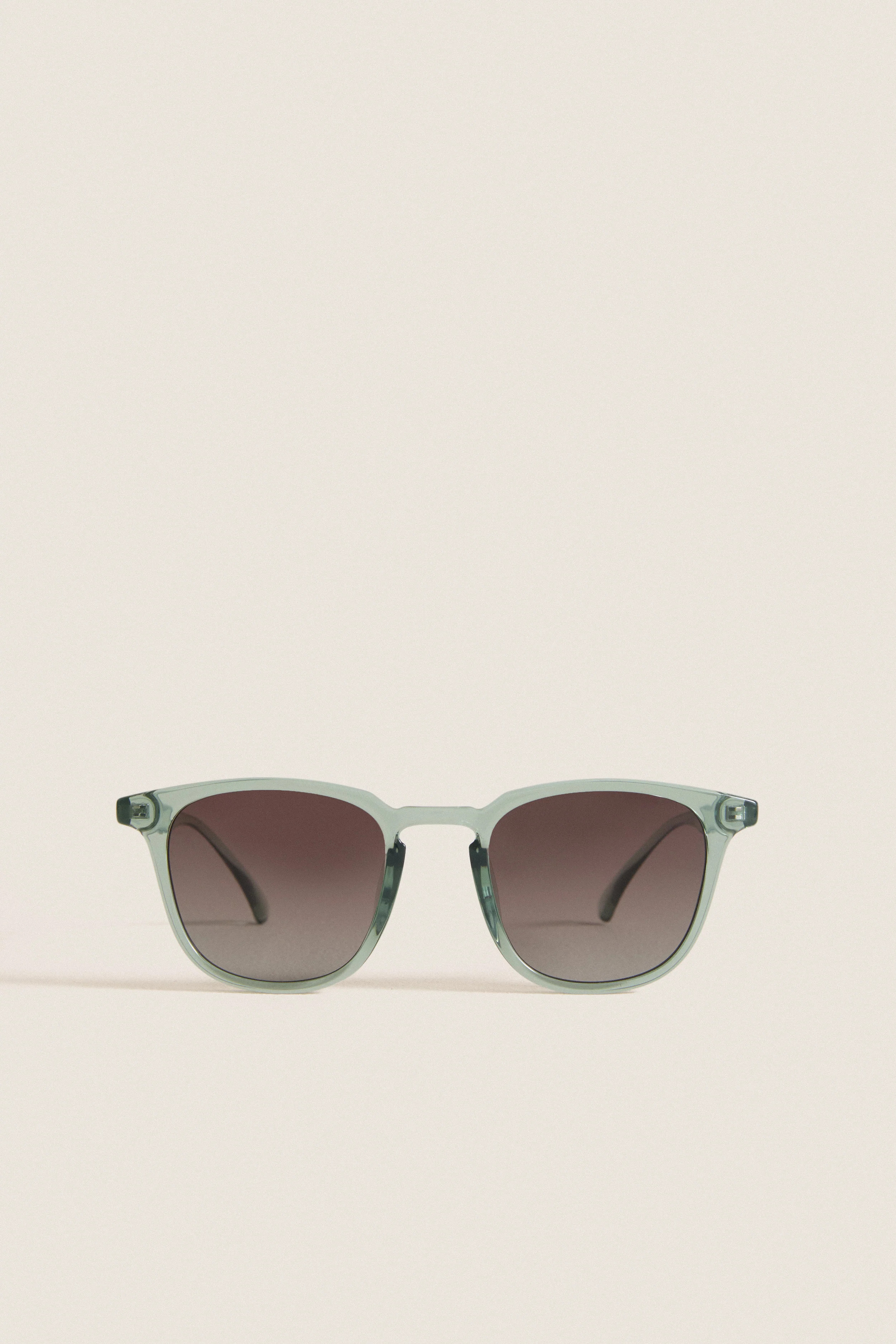 Grass Sepia Tango Sunglasses | Tuckernuck (US)