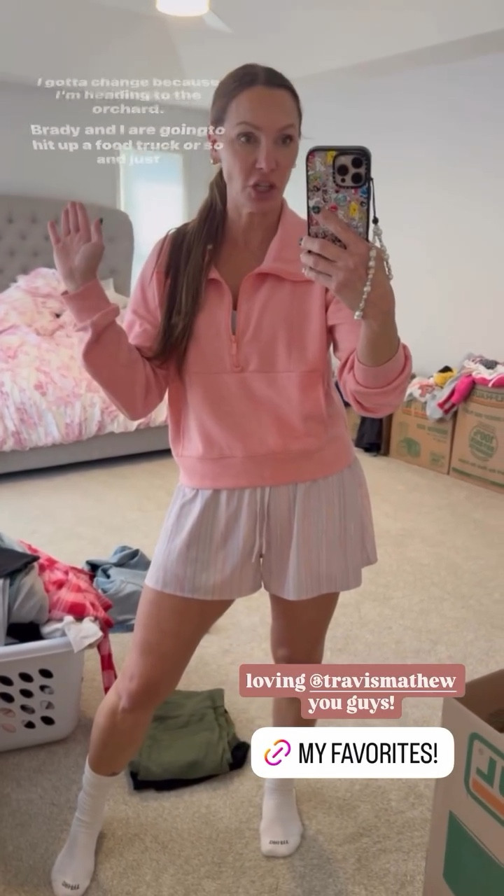 loving @travismathew you guys! Wearing size small in top and bottoms! This material is so soft!!

#LTKOver40 #LTKStyleTip #LTKActive