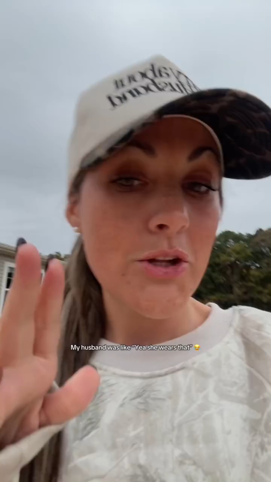 This is the freaking cutest hat from I am soooo obsessed. I think I have like 10 of their hats so far and another one just shipped 😂😍🤦🏻‍♀️ #kenzkustomz #kenzkustomzhat #truckerhat #hatsforwomen #tiktokshopcreatorpicks