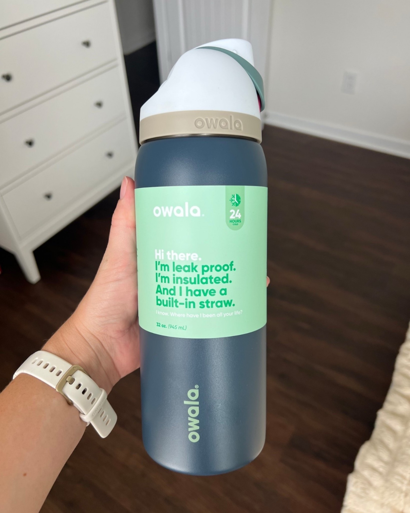 Owala 32oz FreeSip in Navy Nights! 



#LTKFindsUnder50 #LTKHome #LTKActive