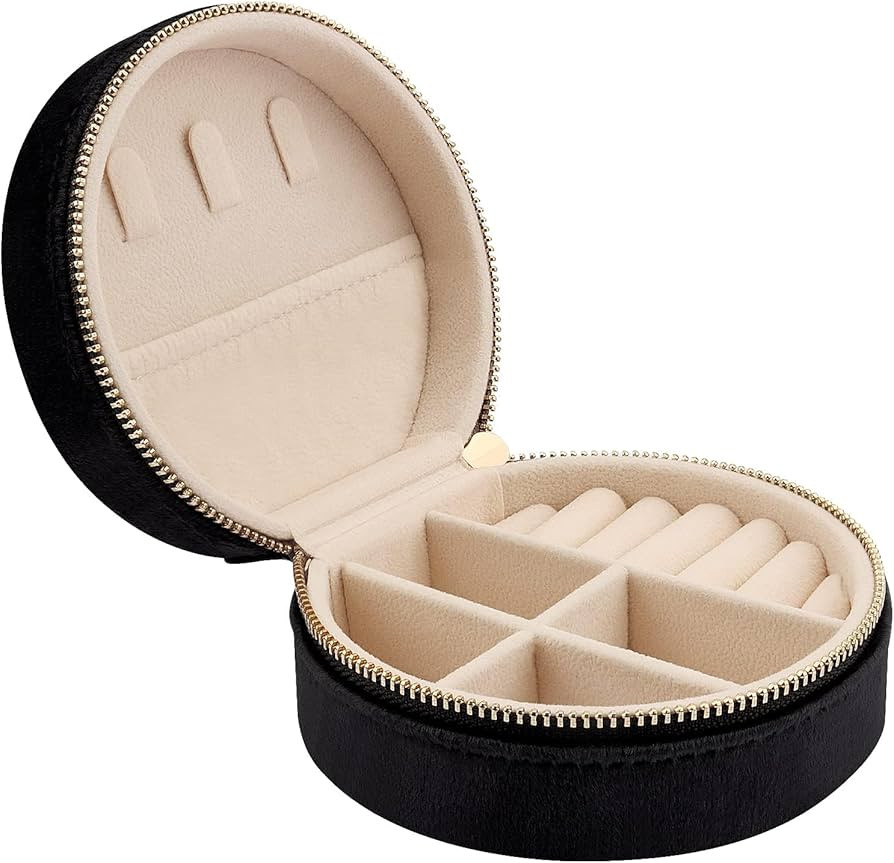 DesignSter Travel Jewelry Box - Velvet Mini Jewelry Organizer, Small Jewelry Case for Girls Women... | Amazon (US)