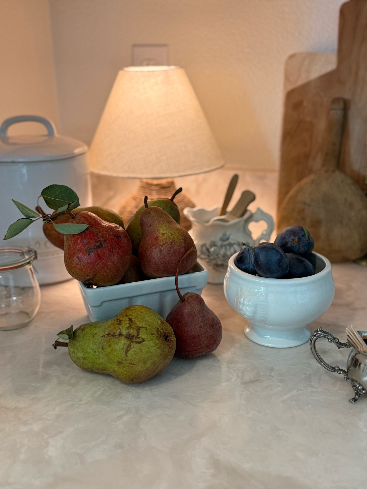 When friends give you beautiful fruit 🤍

#LTKdayinmylife #LTKHome #LTKmorningroutine