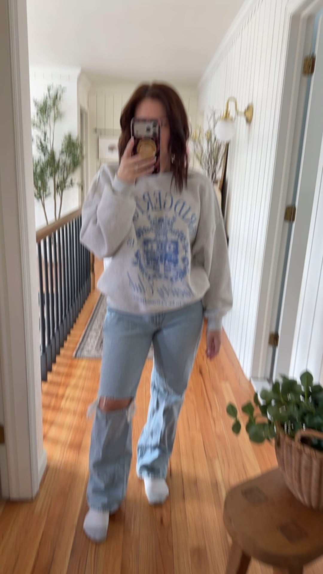 Low rise baggy jeans. Size 26 petitee

#LTKPetite #LTKSaleAlert