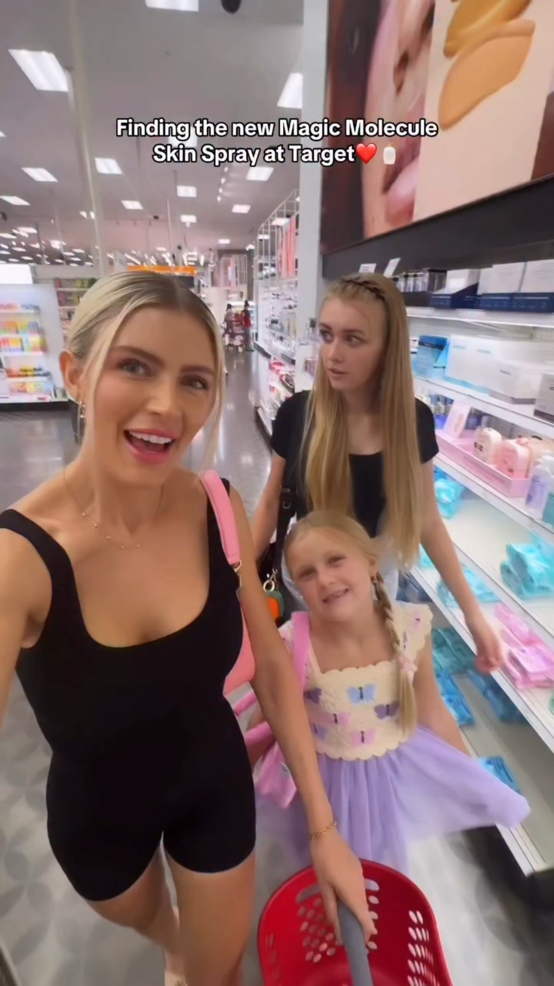 I’m thrilled to partner with @magicmoleculeinc a fabulous bacteria removing solution that is natural, vegan and non toxic, for even the most sensitive skin, and now available @target !!👏🏻♥️ Magic Molecule has up to 3x the hypochlorous acid per ounce and it delivers more power per spray to help your skin heal faster. Everyone in my fam has a bottle stocked in their skin care supplies. Even my teen boys love how easy it is for them to use, throw into their sports bags, and how well it works! xx Angelina Claire
#magicmolecule #newattarget #girlmoms #littlebrothers #littlesisters #momof4

#LTKBeauty #LTKselfcare #LTKfitnessgoals