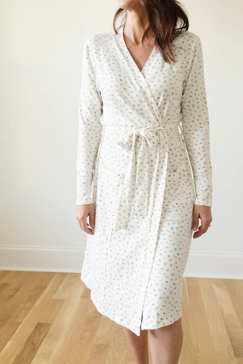 Robe in Ditsy Daisy | Plain Jane