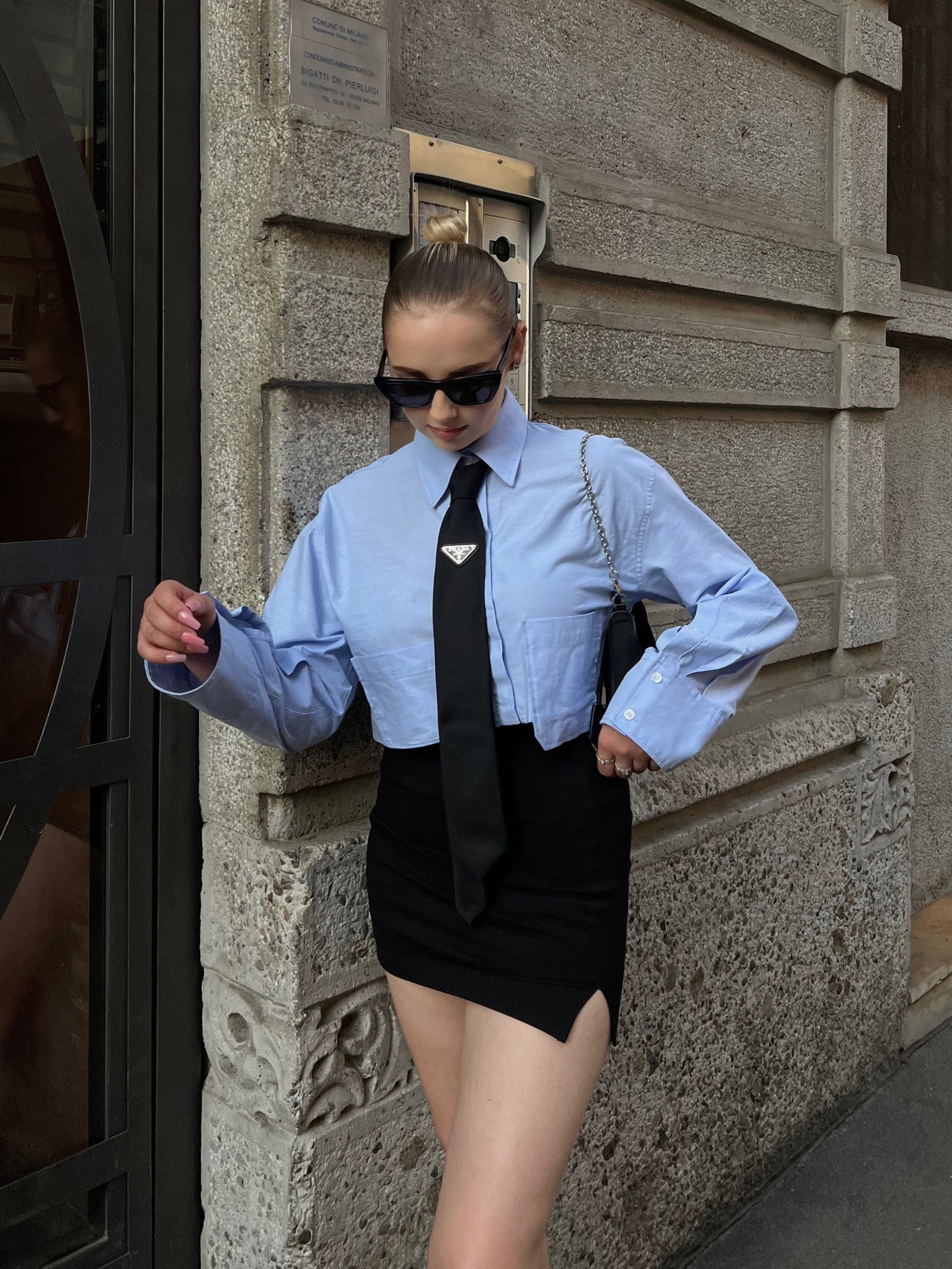 Cravatta di Prada outfit

#LTKFind #LTKSeasonal #LTKfit