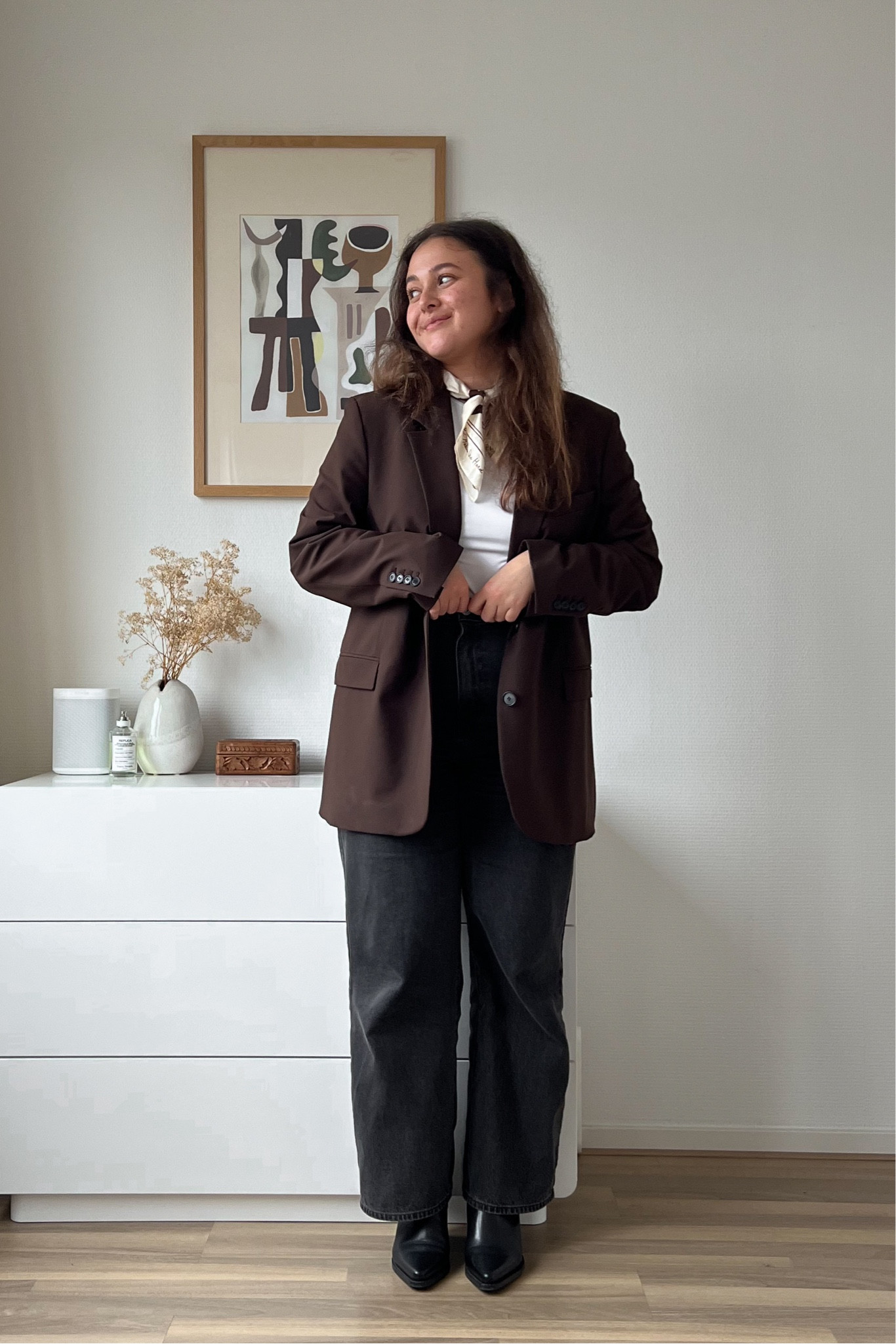 Daily outfit ideas. Inspired by minimal style aesthetic. Petite size fashion. Petite size style. Transitional outfit inspiration. Scandinavion fashion style. Oversized outfit. Follow @laura.cjg on Instagram and Tiktok for more daily outfit inspo. Cool girl summer outfits. Minimal style inspo. Mid size minimal style inspo. Petite size style inspo. Fall outfit ideas. Petite style. Petite fashion. Mid size fashion. Mid size style. Minimal outfits. Minimal work outfit. Casual chic outfit. Transitional outfit. Spring outfit inspo. Spring outfits. Layering. Capsule wardrobe. Winter outfits. Winter outfit ideas. winter outfit inspo.

#LTKeurope #LTKmidsize #LTKstyletip