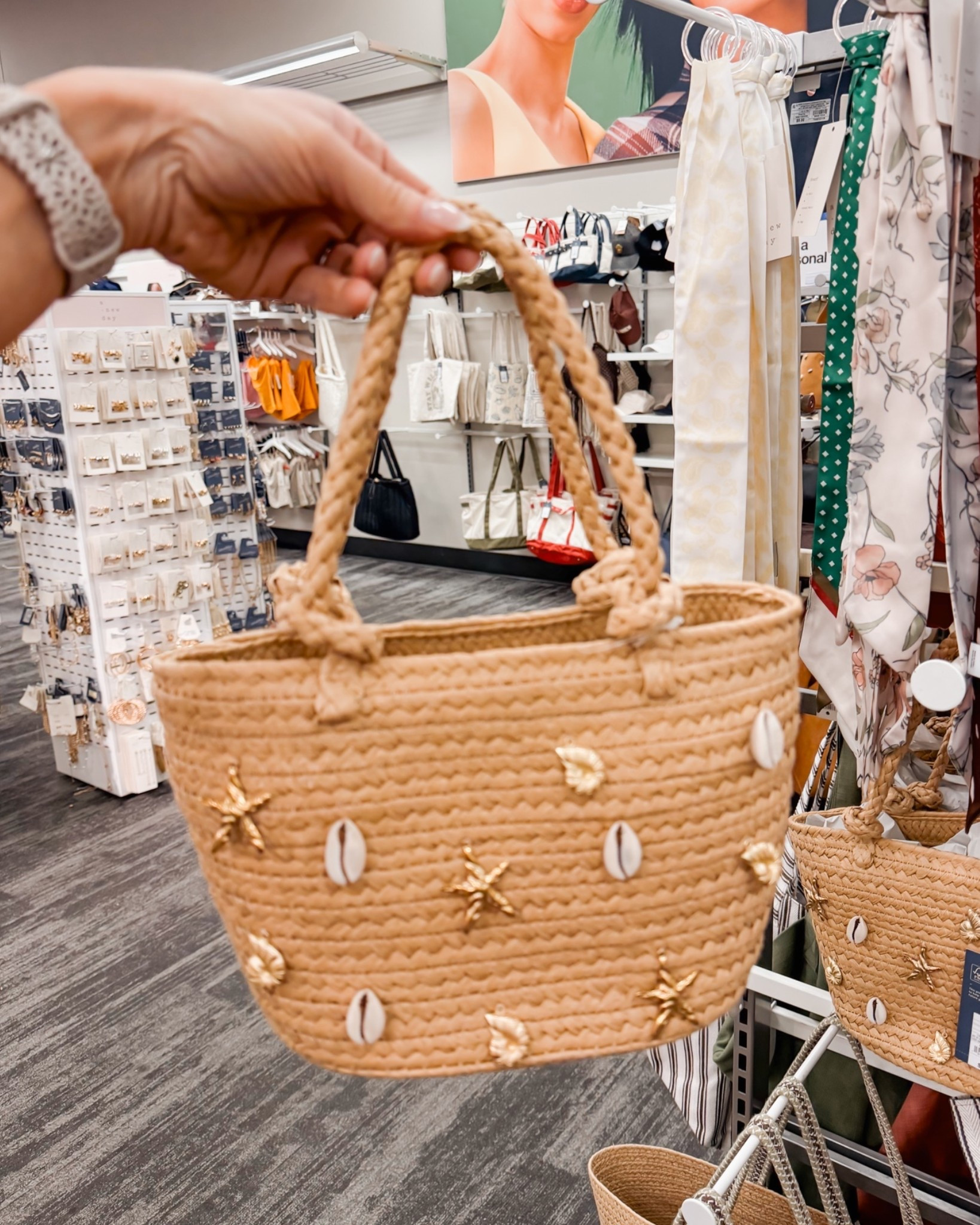 Straw tote bag

Summer outfits, beach vacation outfits

#LTKootd #LTKSeasonal #LTKTravel

#LTKootd #LTKSeasonal #LTKTravel