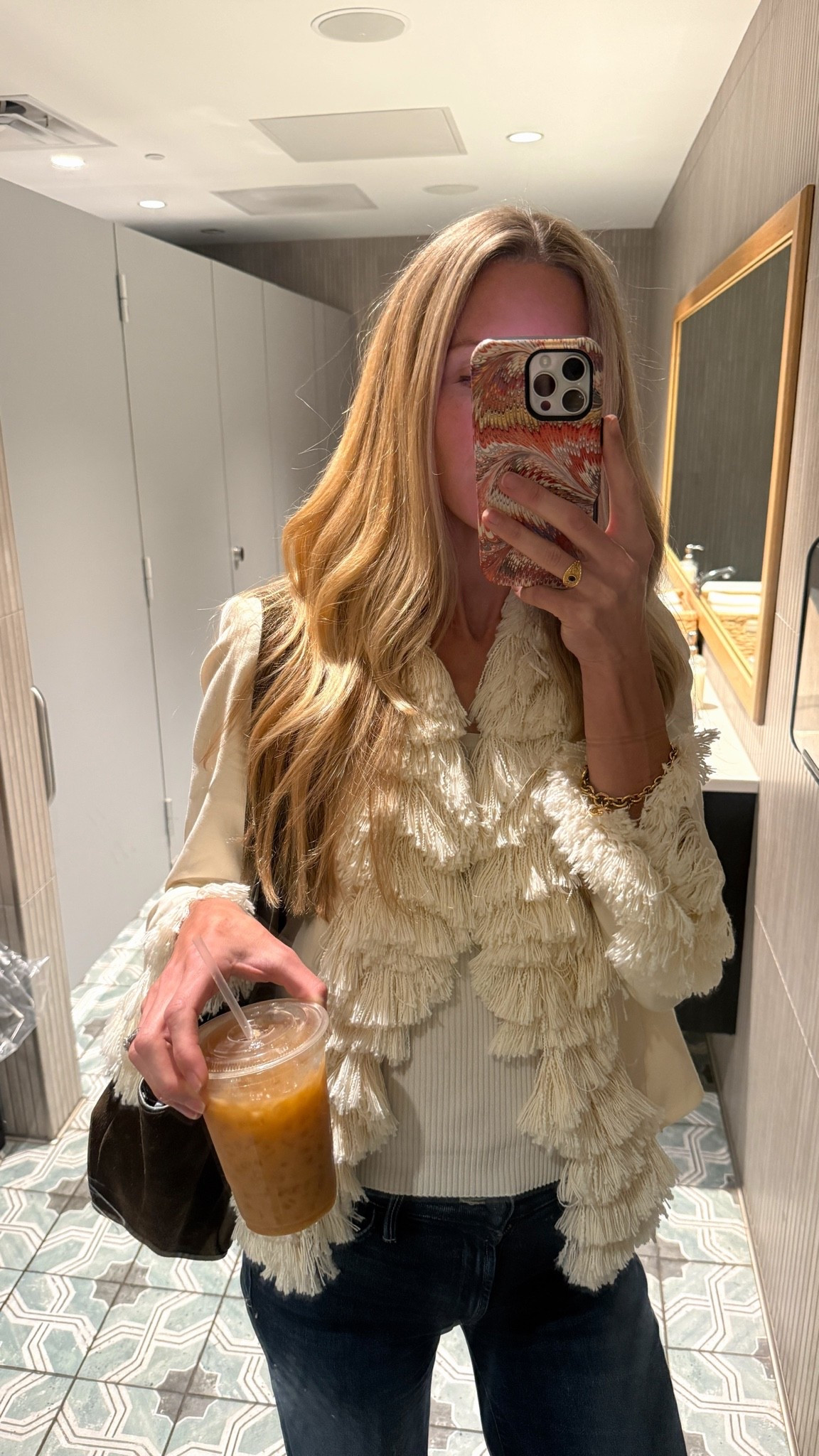 Zara jacket back in stock! Wearing XS. I get so many compliments on this and it’s easy to dress up and down. Jeans TTS.

Zara fall, Zara jackets, Zara finds