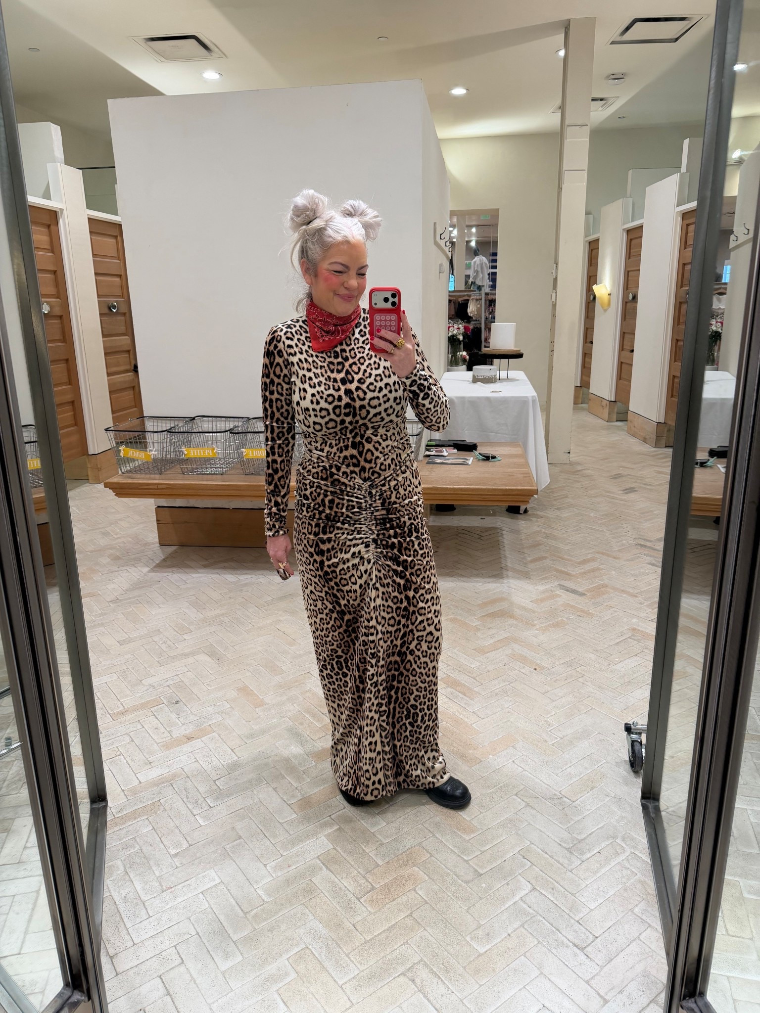 🐅🐅🐅🐅🐅

#LTKOver40 #LTKValentine #LTKootd