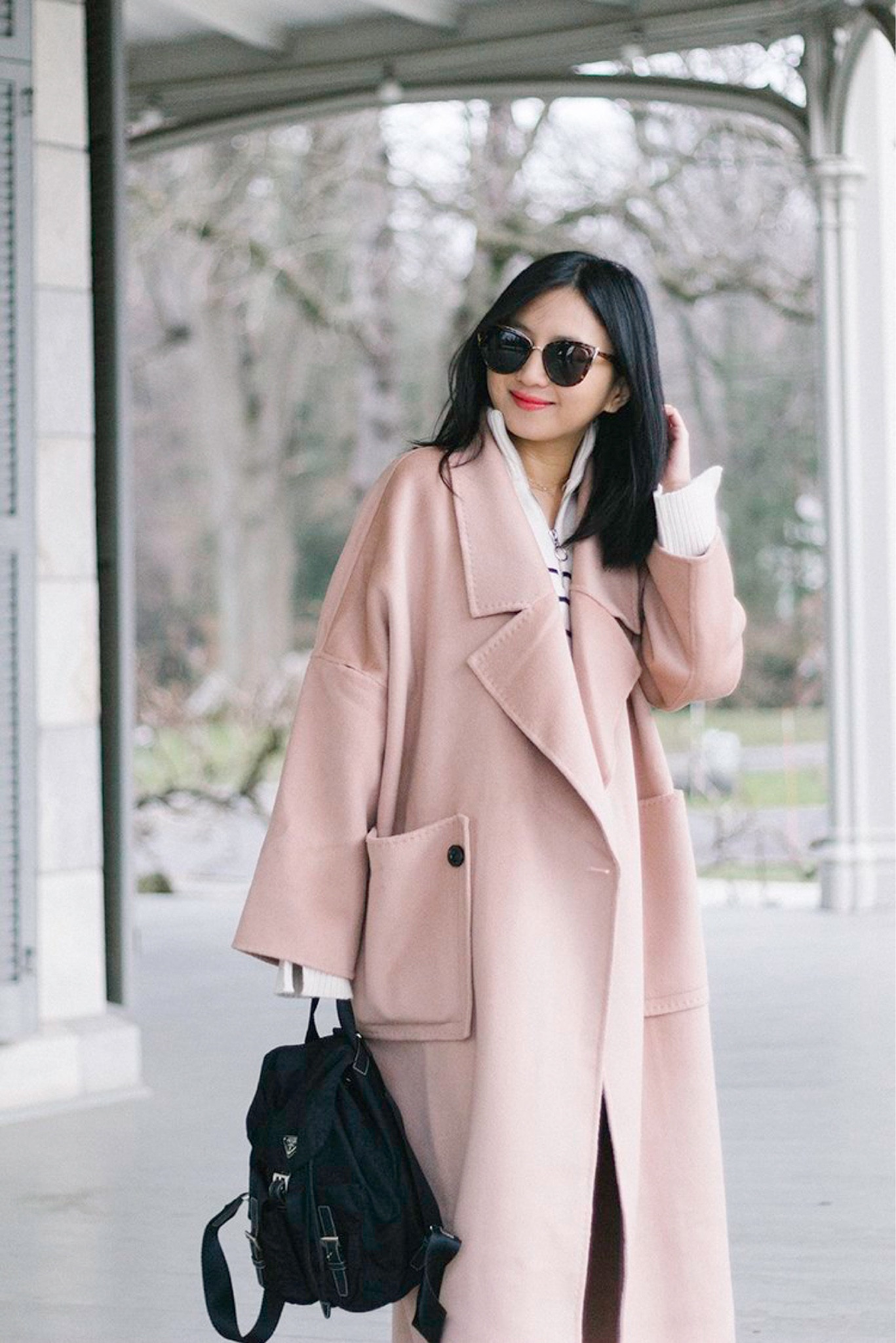 One of my favorite wool coats: this oversized option from Silk Maison
.
.
.

#LTKFind #LTKSeasonal #LTKstyletip