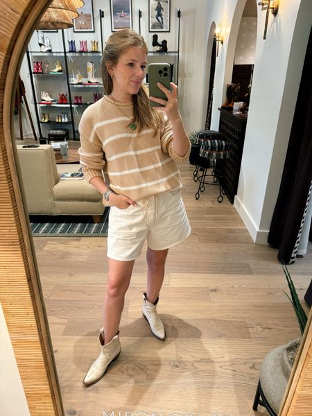 Casual Sunday outfit! Love this striped sweater paired back to the denim shorts. I went up a couple of sizes in the shorts for a baggier fit.

Use code SANFORDSTANDARD10 on your first order at la ligne!
