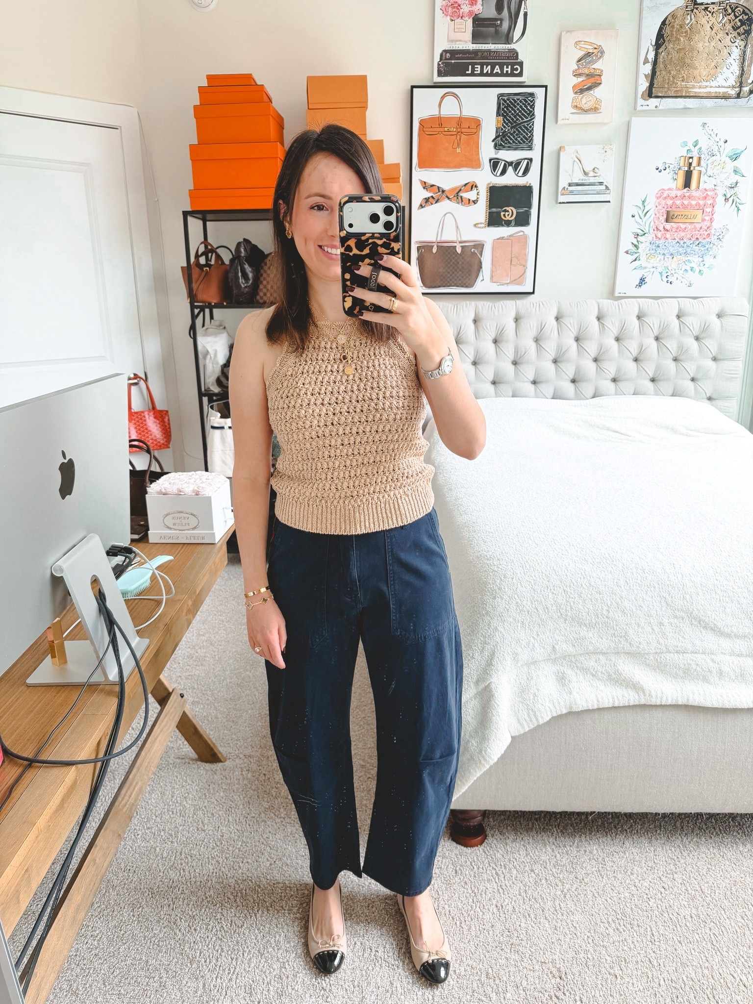 Obsessed with these new utility barrel leg pants in navy! 



#LTKSeasonal #LTKStyleTip #LTKFindsUnder100