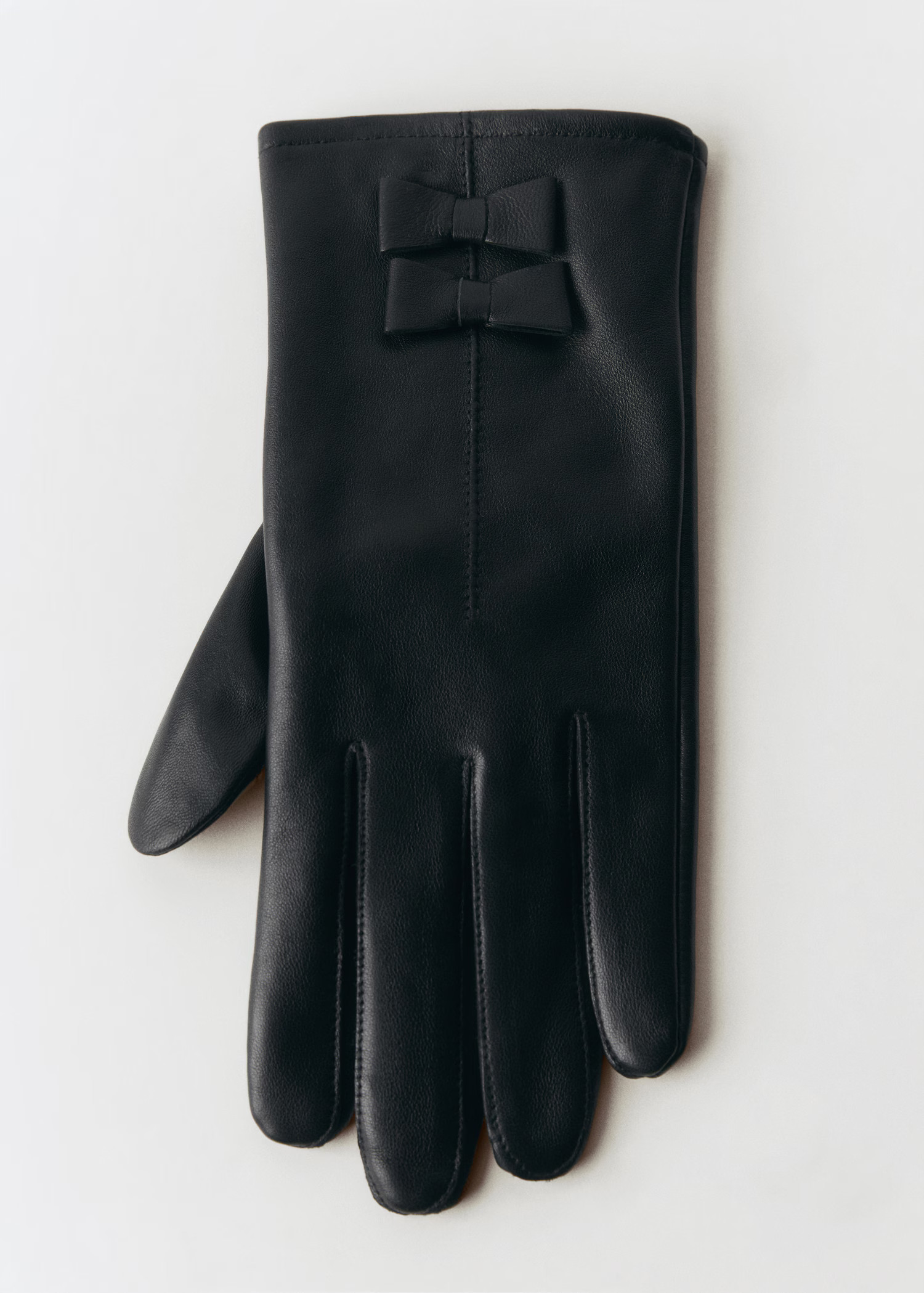 Leather gloves with bow detail - Women | MANGO USA | Mango (US/MX/AU)