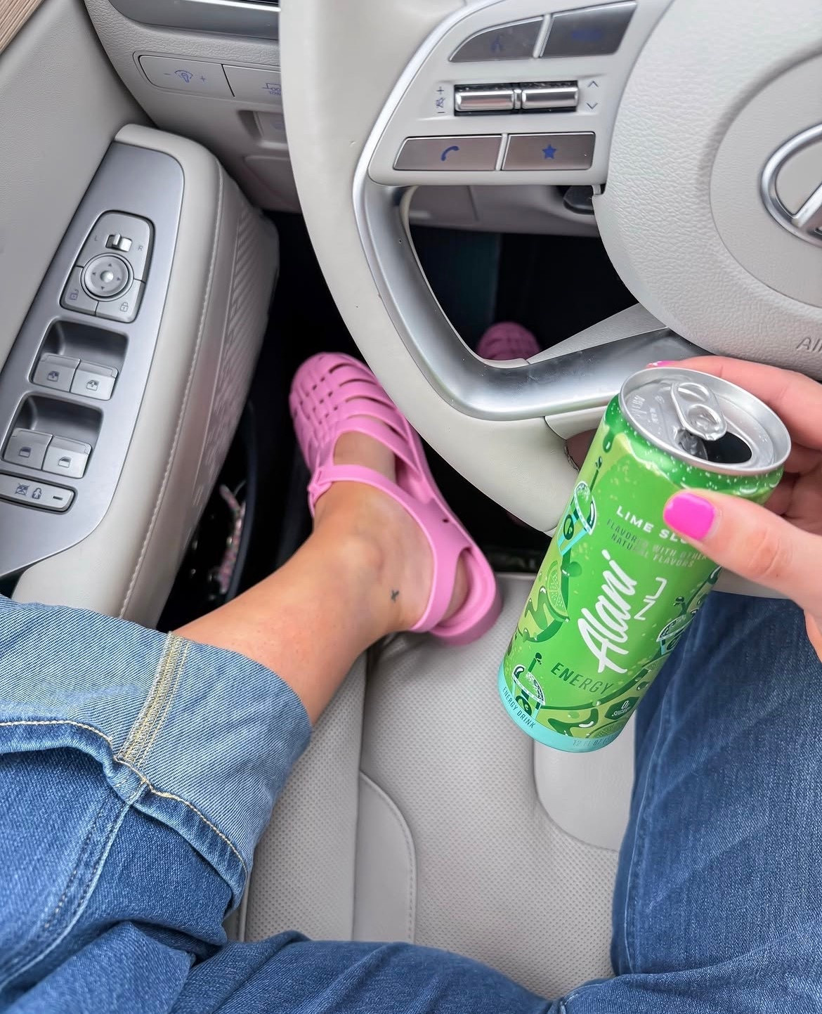 My favorite new alani flavor 🙌🏼

#LTKdayinmylife #LTKmomlife