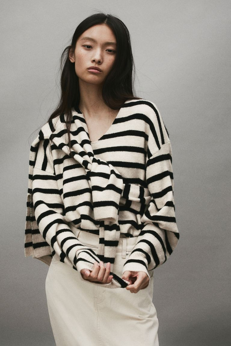 Oversized Sweater - Light beige/black striped - Ladies | H&M US | H&M (US + CA)