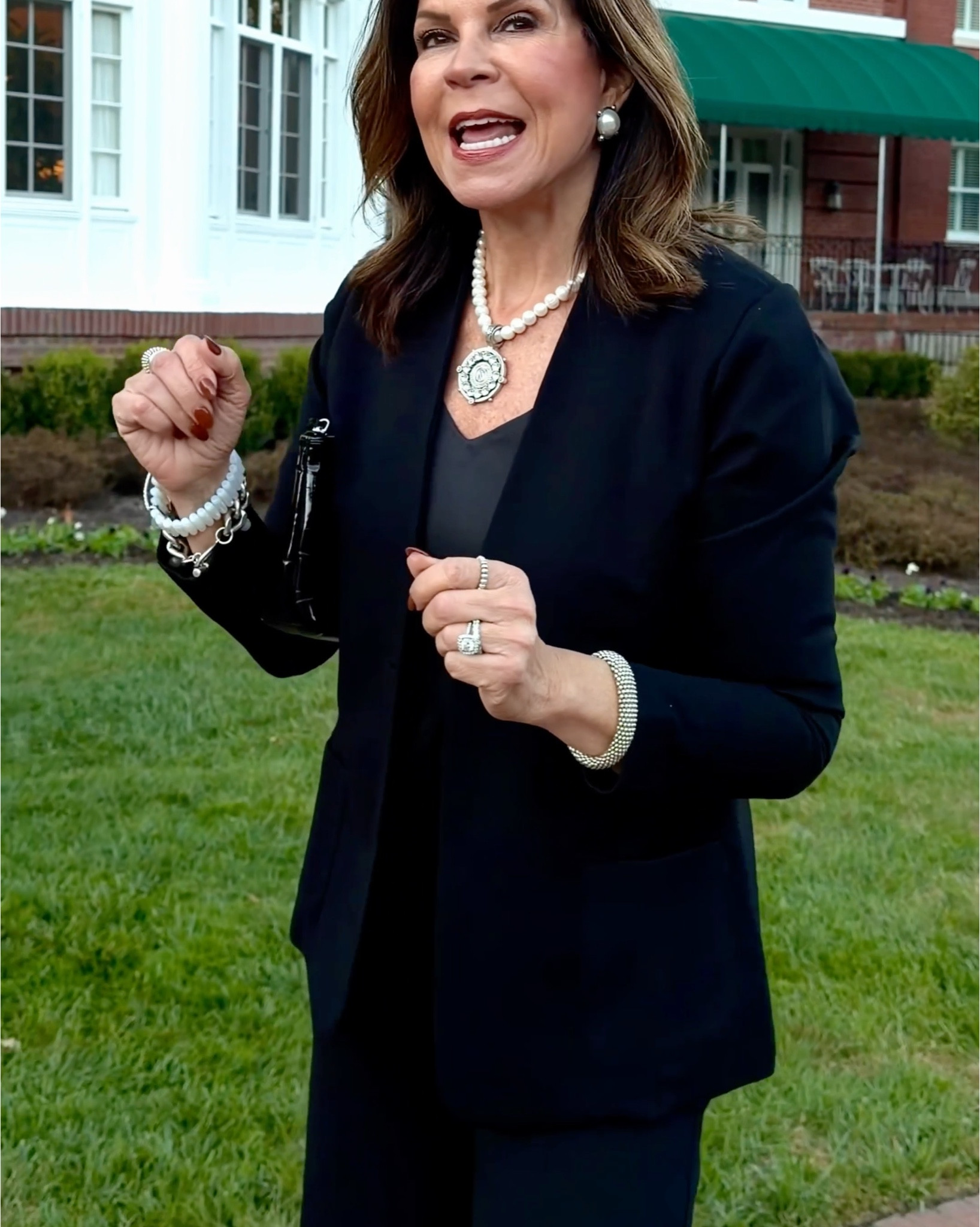 When you don’t know what to wear choose pieces like these. You’ll be covered for pretty much any occasion you can think of! 

Use:
Gwen20 quilted Koala
Gwen15. Inez shoes
Gwen for 15% off Franne Golde

Jewelry use this link: 

https://www.frenchkande.com/product-category/gwenliveswell/

#LTKTravel #LTKStyleTip #LTKShoeCrush