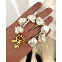 Irregular Faux Pearl Bracelet, Chunky Shell Large Toggle Bracelet Beads, Puffed Heart Charm, Boho Chic Jewelry | Etsy (US)