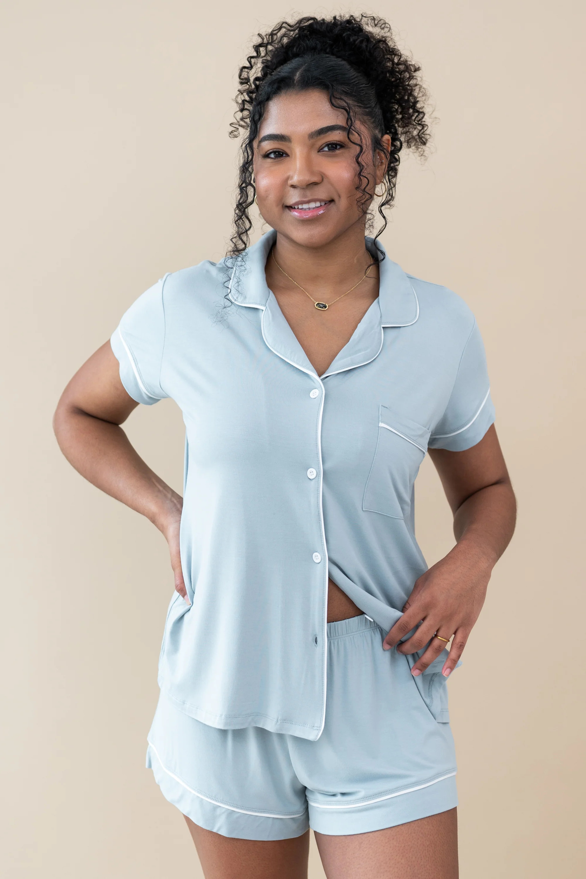 Bamboo Women’s Short Sleeve Pajama Set in Fog with Cloud Trim | Kyte Living
