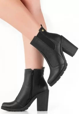 Bota Chelsea Gigil Salto Alto Preto | Dafiti (BR)