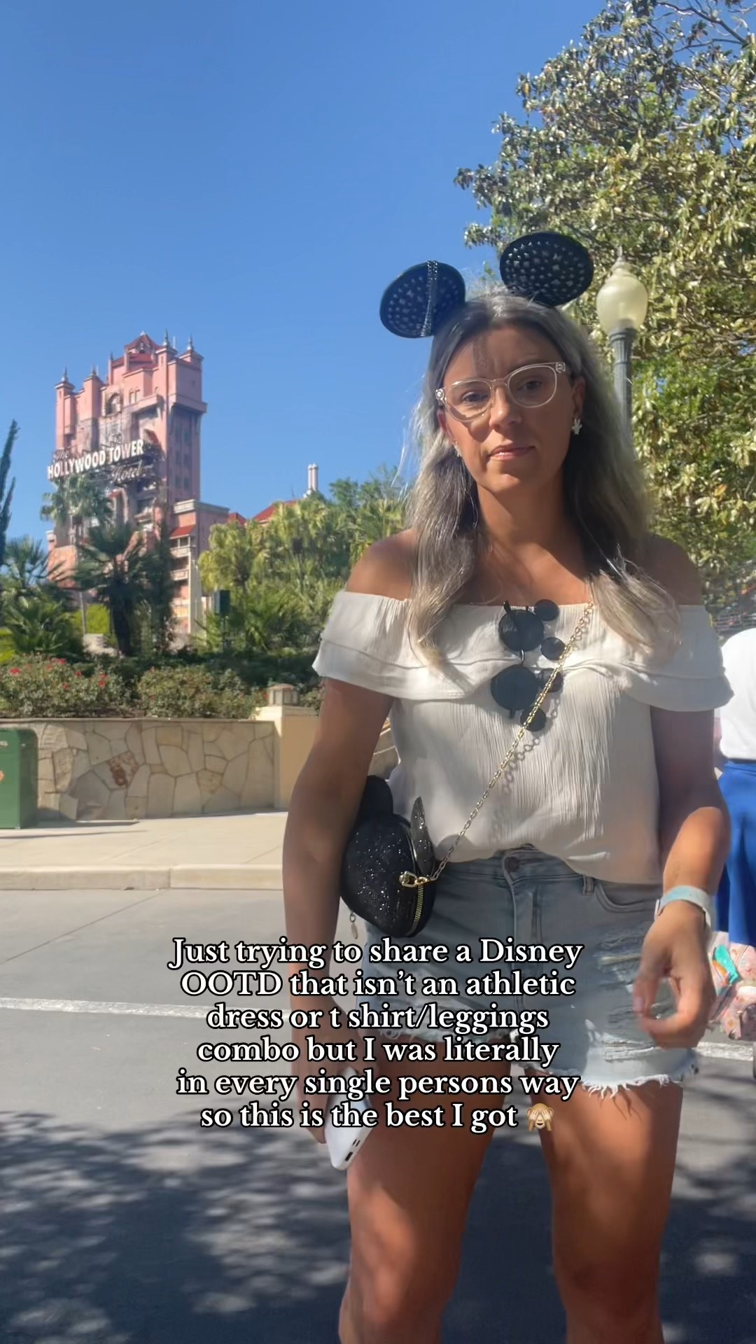 It's Spring Break AND a weekend in the parks and there are 1 million people everywhere.

We won't talk about the line
of people sitting directly in front of me by the shop just watching me do this and the cast member trying to direct stroller parking traffic behind me.

thanks Jordyn Sothen for the filming spot rec but l'm gonna have to try on a less busy day next time.

These shorts are probably the best summer shorts I've found in a LONG time!

#disneyootd #affiliatelink #hollywoodstudios #disneystyle #disneyfashion #disneycreator #wdwstyle #disneymom #themeparkstyle #whatidwear #outfitoftheday #momstyleinspo #disneylocal #disneygram #disneytiktok #floridagirlstyle #disneyaesthetic #parkdayfit #fashionafterkids #disneyoutfits #disneyfitcheck #disneystreetstyle

#LTKSeasonal #LTKTravel #LTKItBag