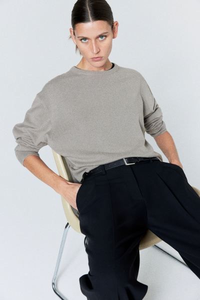 Fine-knit cashmere jumper - Greige - Ladies | H&M GB | H&M (UK, MY, IN, SG, PH, TW, HK)
