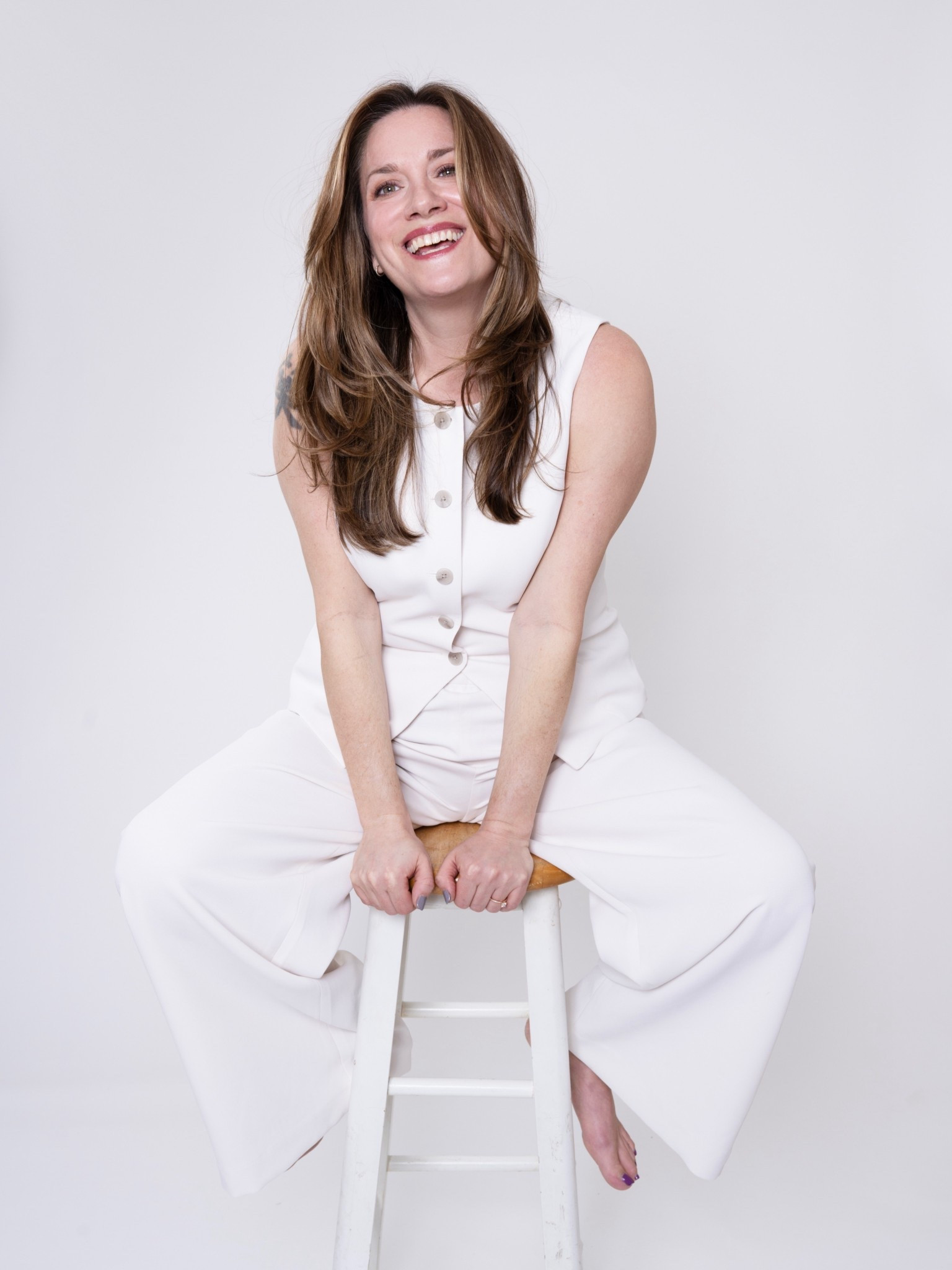 Obsessed with this White vest and elastic waist trouser pants! I’m in a large and the top and bottom  

#LTKcanada #LTKworkwear #LTKmidsize