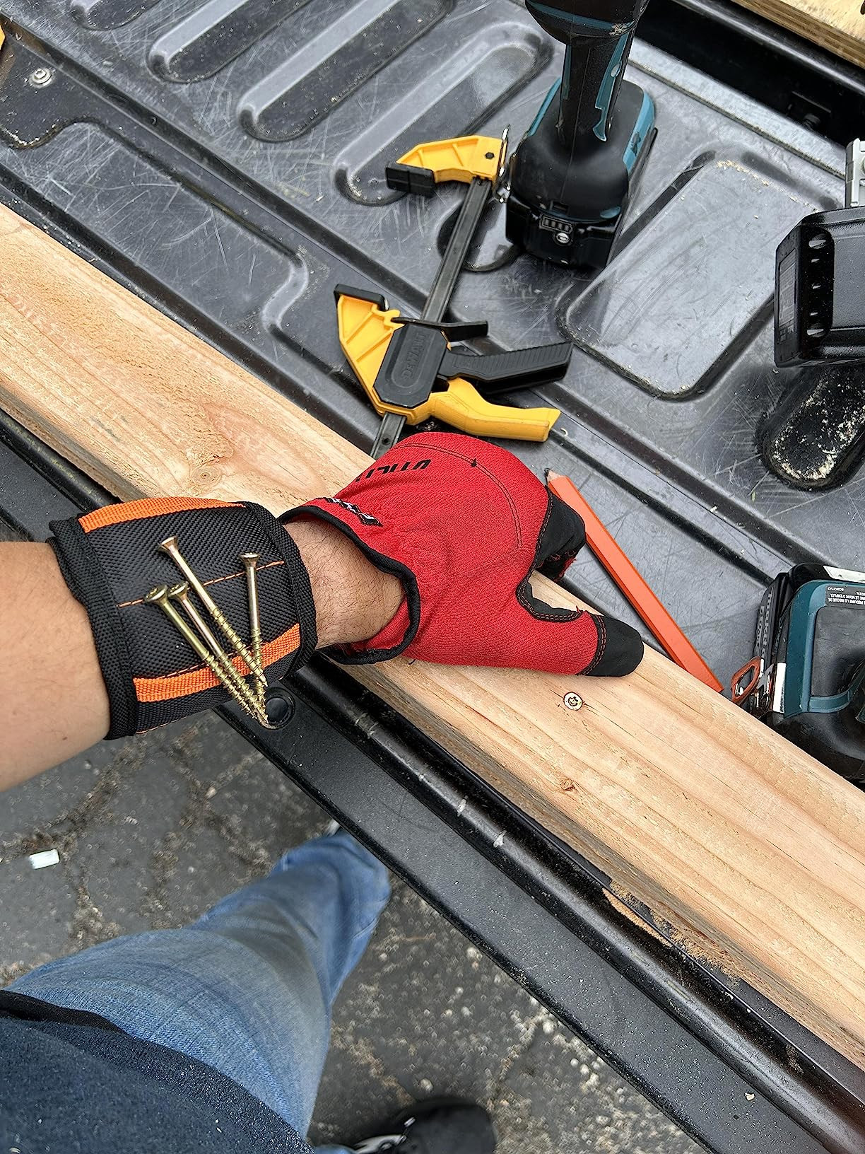 HORUSDY Magnetic Wristband & Universal Socket Grip | Amazon (US)