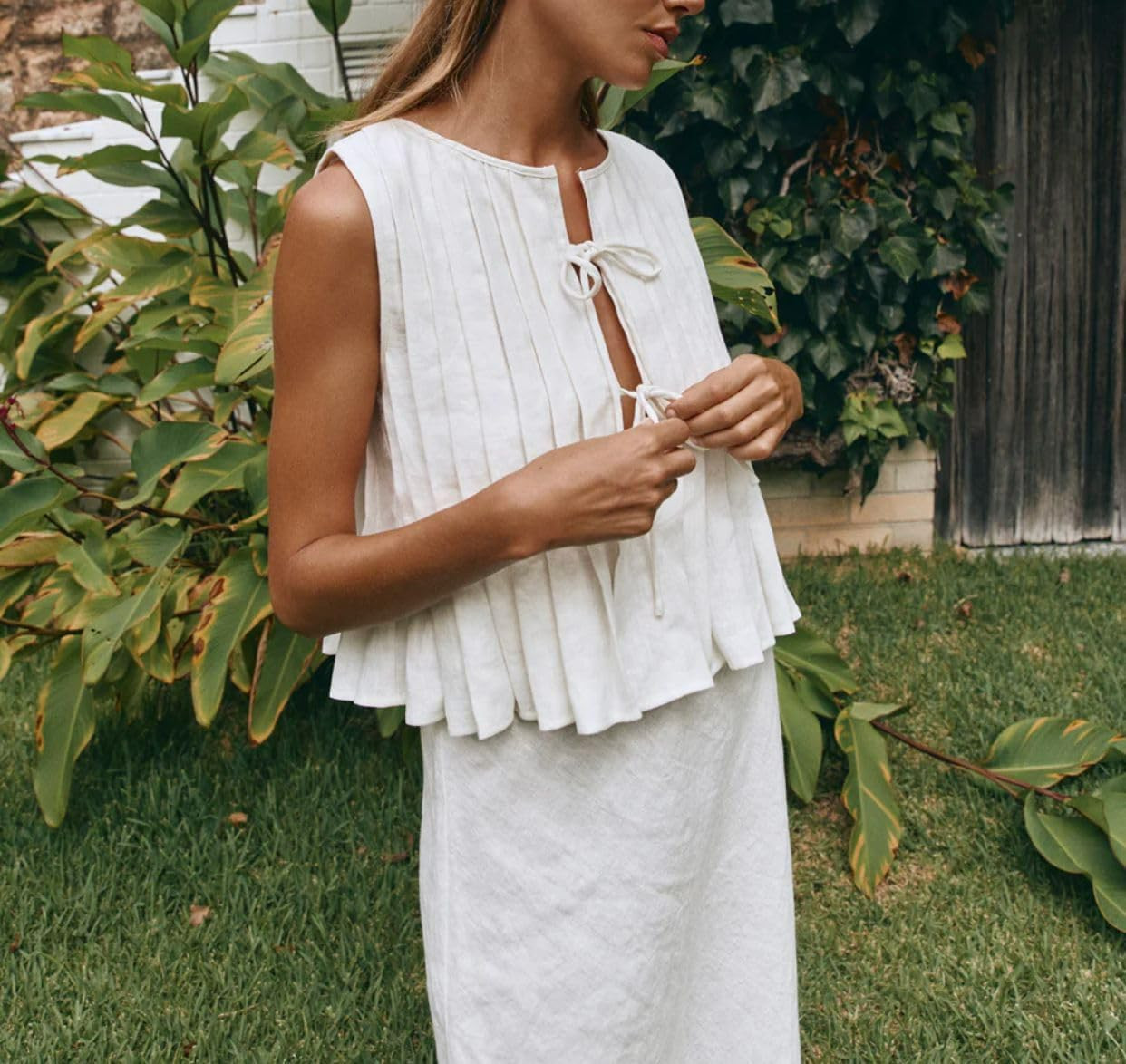 POHADON Womens Y2k Vest Tank Tops Cute Ruffle Cotton Linen Tie Front Shirt Going Out Pleated Summer Cute Lace Up Clothes | Amazon (US)