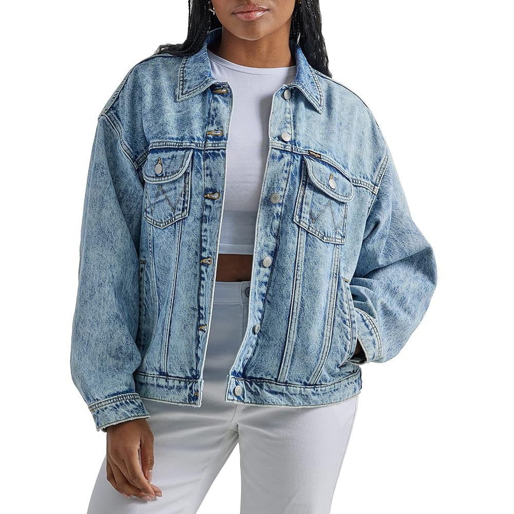Wrangler Women's Relaxed Fit Girlfriend Denim Jacket | Amazon (US)