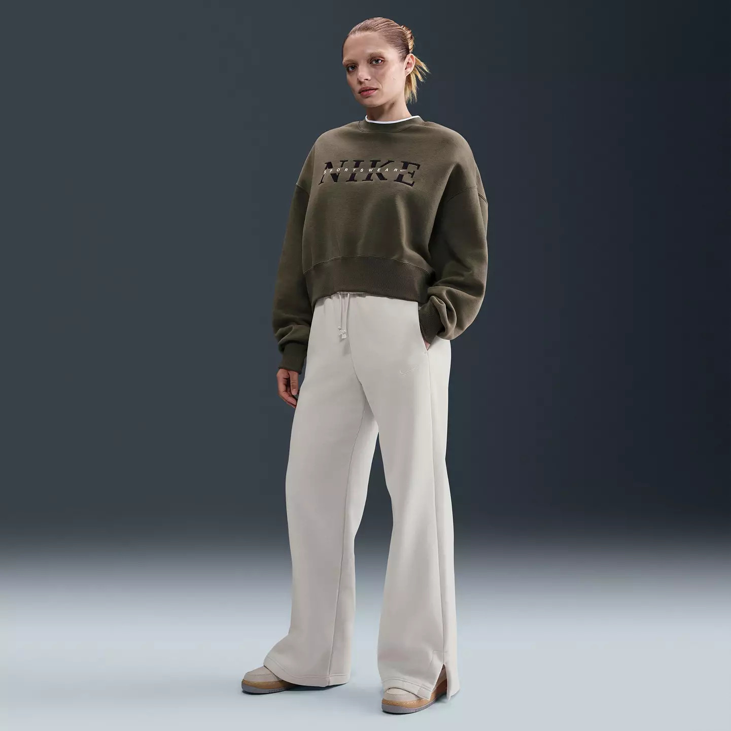 Nike Women's Sportswear Phoenix Fleece High-Waisted Wide-Leg Pants | DICK'S Sporting Goods