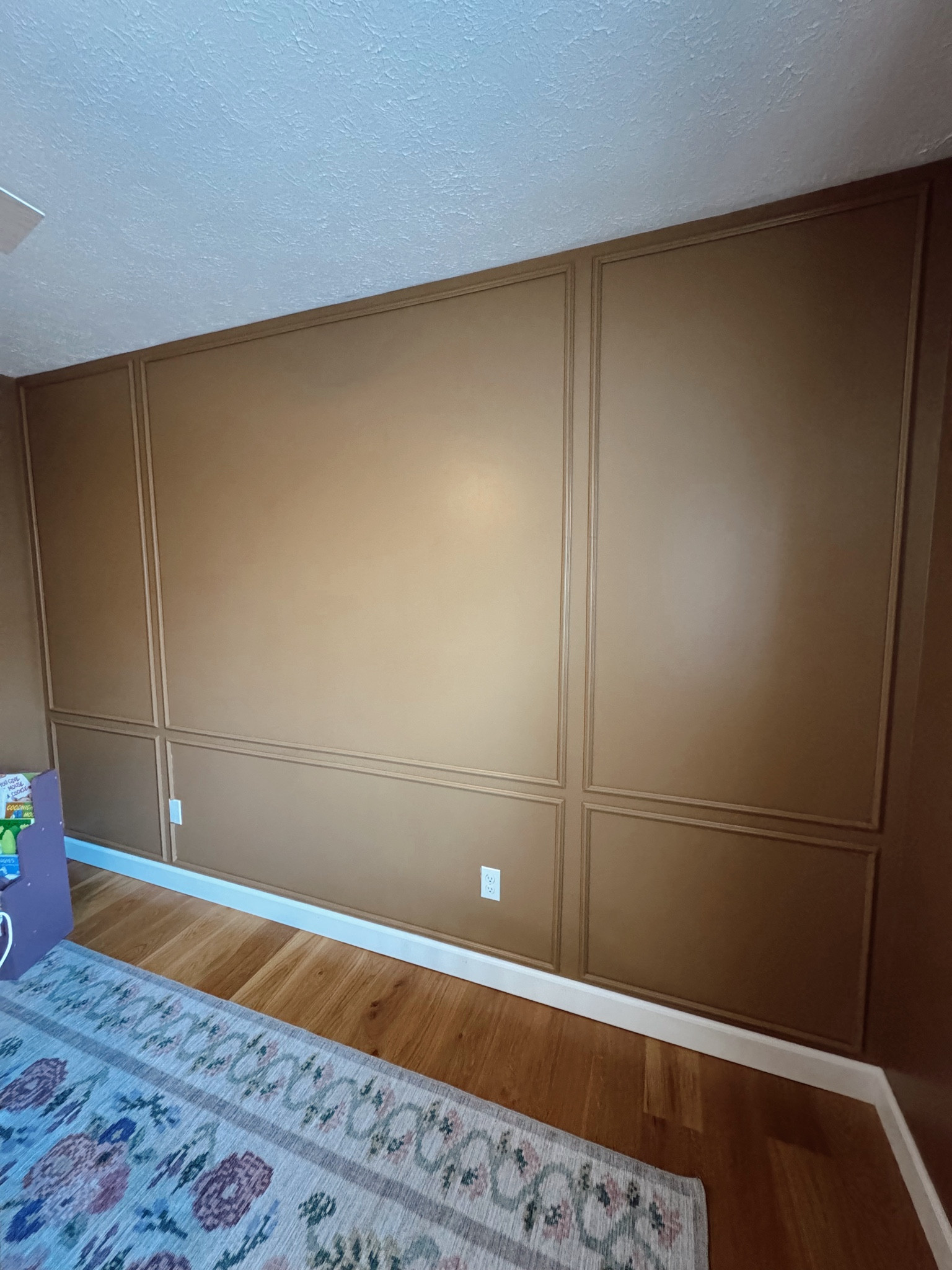 Peel & Stick Wainscoting Kit 🤎

#LTKHome #LTKBaby #LTKStyleTip