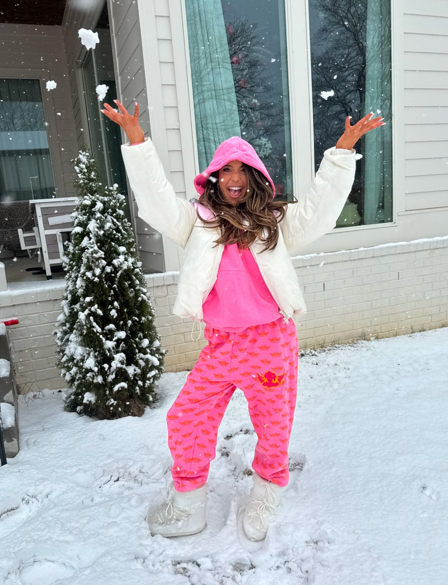 Snow day ootd 

#LTKSeasonal #LTKTravel #LTKU