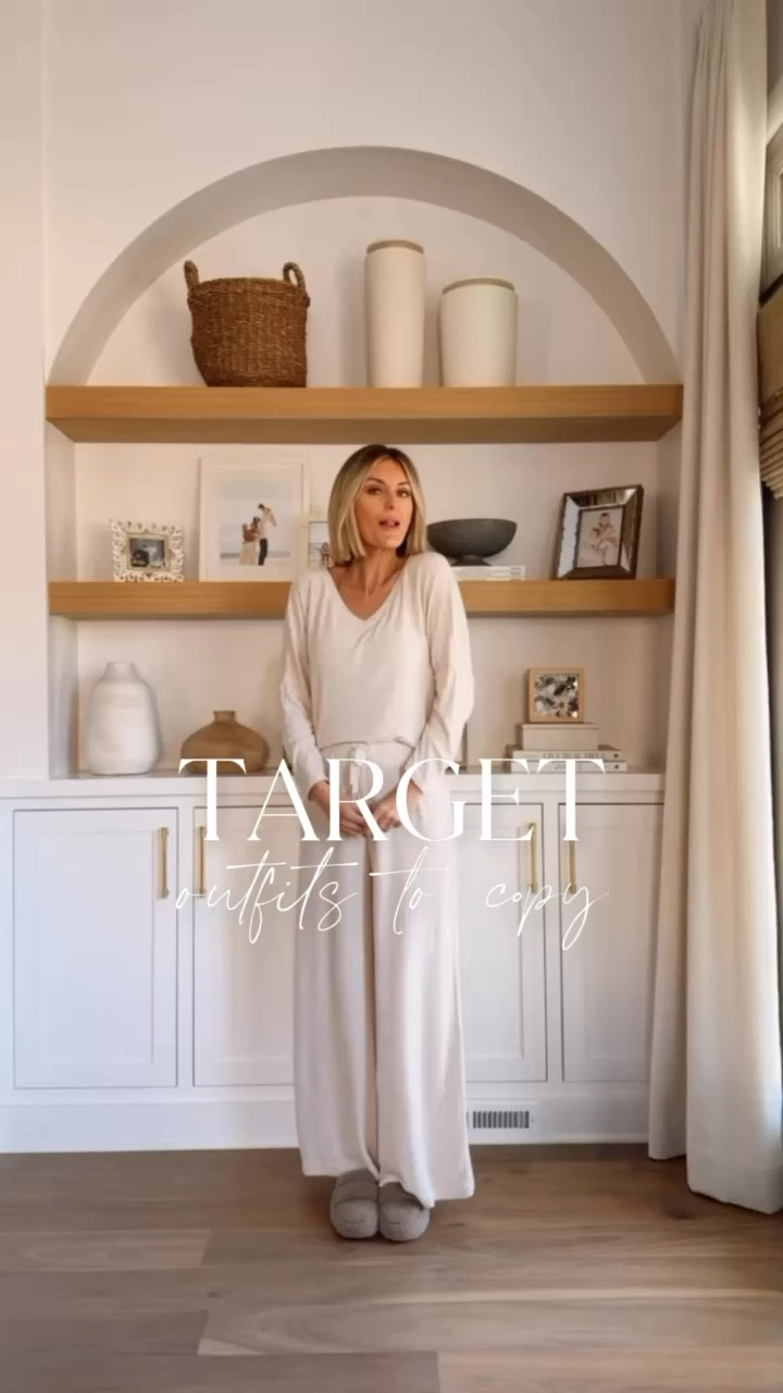 Target finds I’m loving! 😍 So many good pieces to style this season! Wearing XS in most!

Loverly Grey, Target, Target finds, Target haul, winter outfit, wide leg jeans, sweater, cardigan, satin skirt, maxi skirt 

#LTKSeasonal #LTKStyleTip