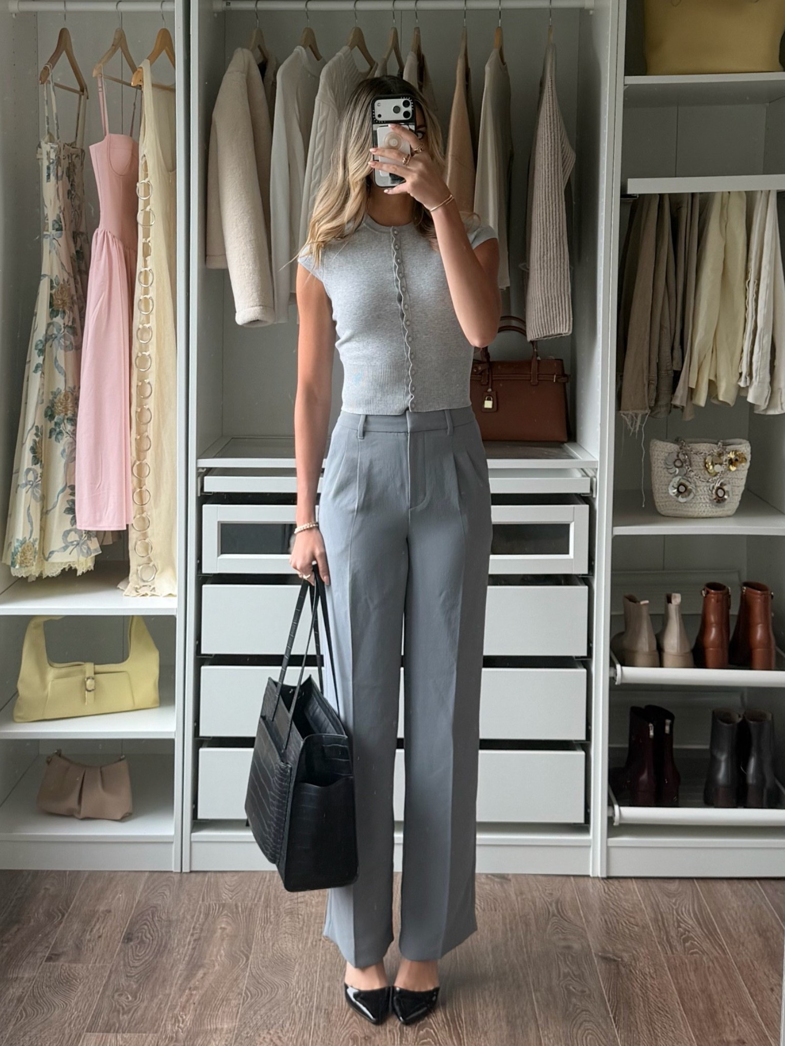 @Aritzia corporate business casual outfit

#LTKWorkwear