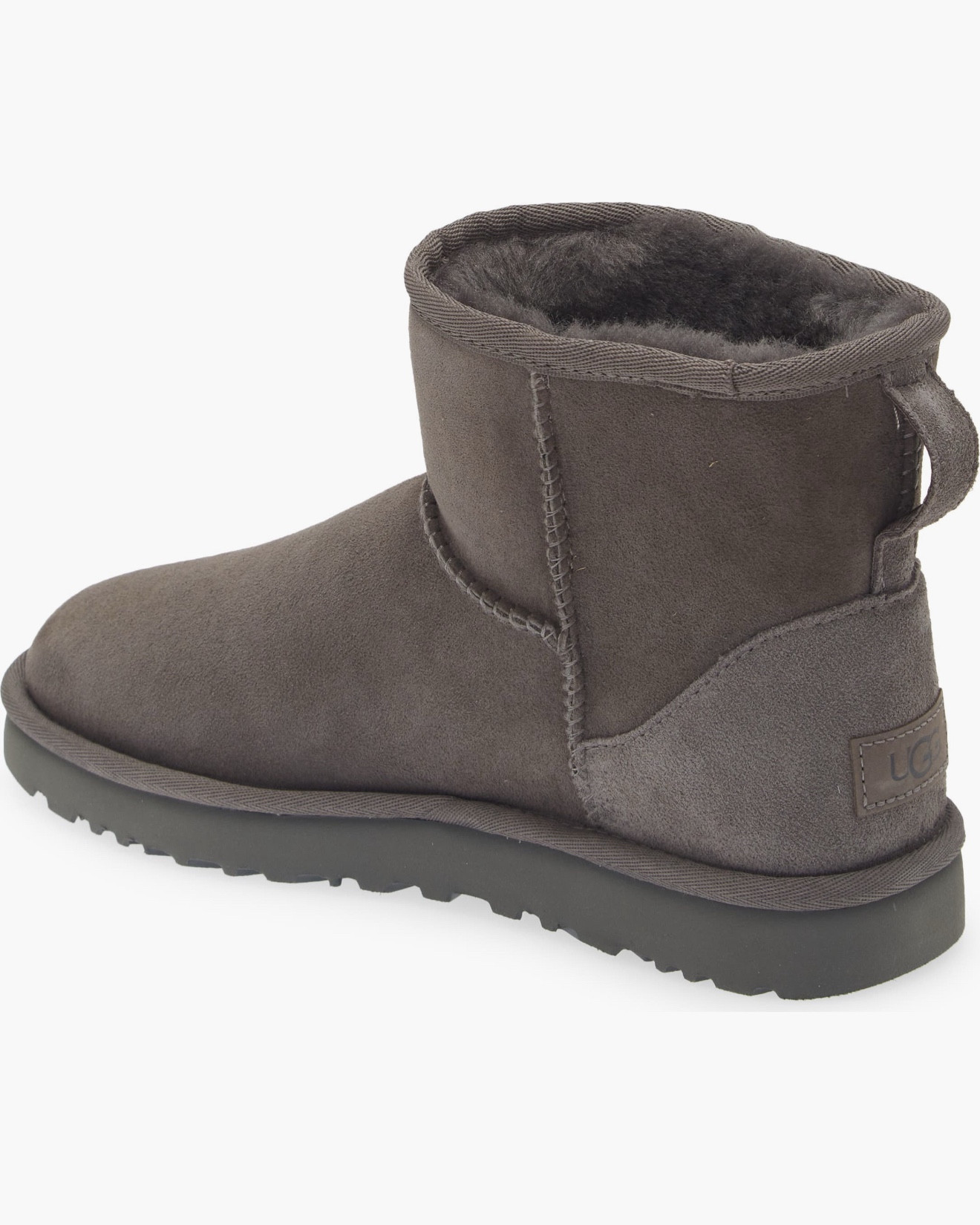 Feelin’ cozy and cute, one step at a time 🧸✨ #UggSeason

#LTKSeasonal #LTKOver40 #LTKGiftGuide