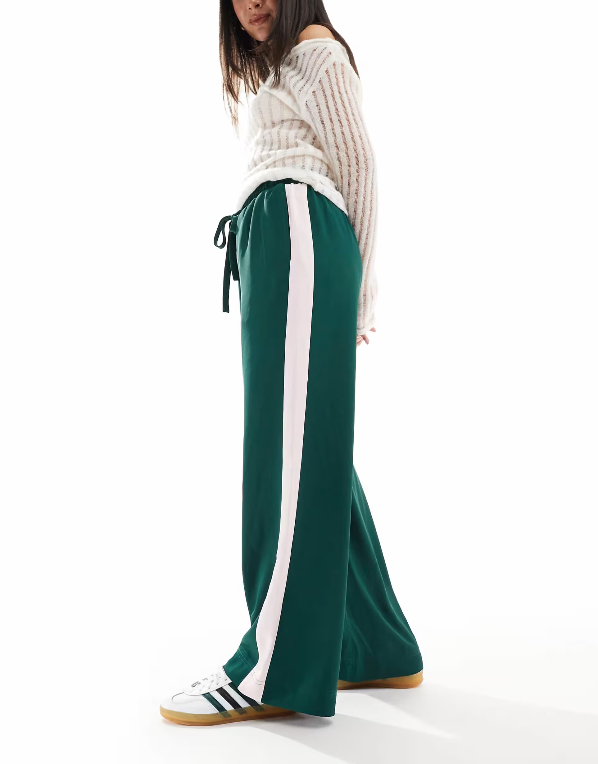 ASOS DESIGN pull on trousers with contrast panel in forest green | ASOS (Global)