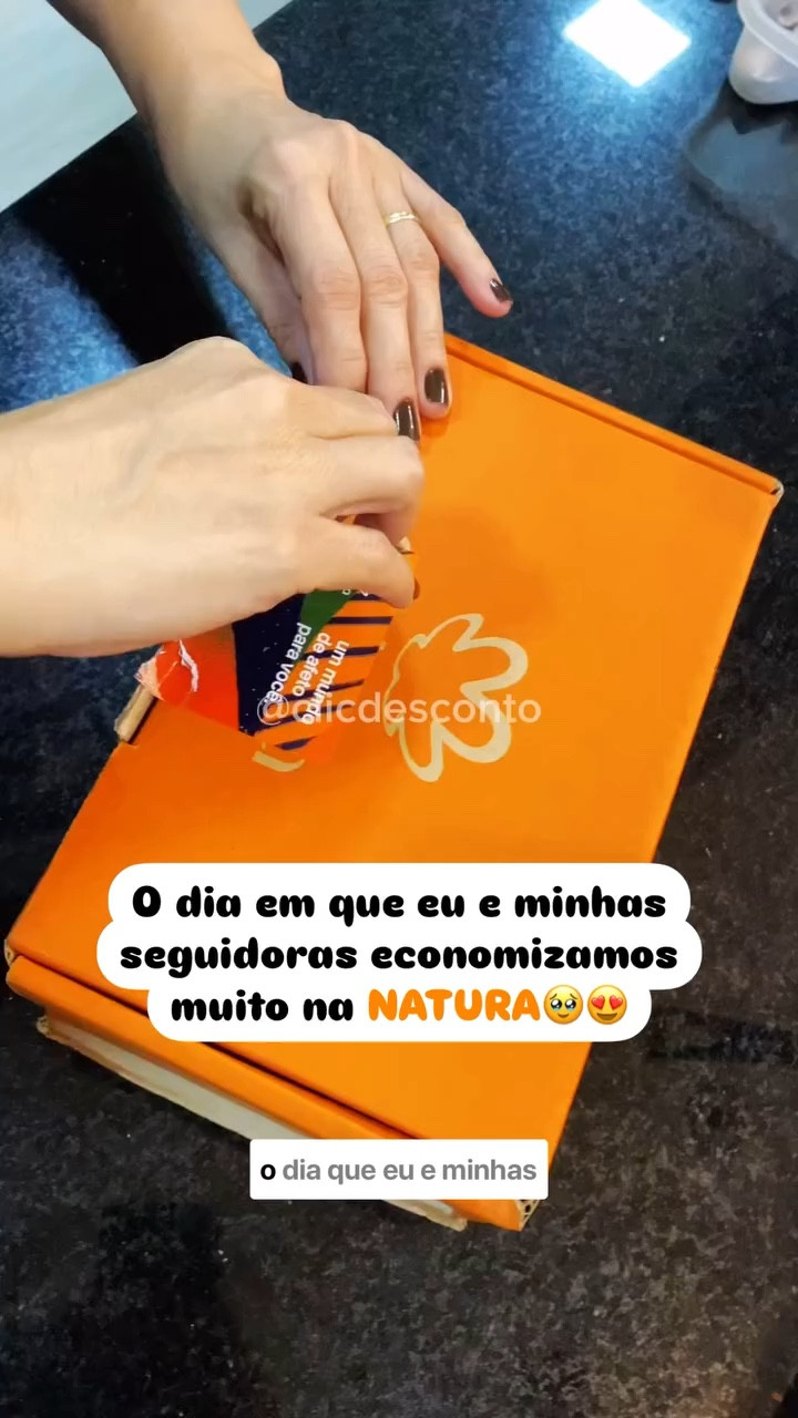 ✨Clicou, economizou✨

Se tem um desodorante sequinho, com cheiro suave, e ainda clareia as axilas…é esse: ACLARAR da Natura😍 desde que eu parei de usar aerosol, eu usei muitos por aí, mas esse sem dúvida foi o melhor (e eu nem gostava de roll on)! Pois bem, influenciei minha mãe e minha irmã, então por aqui somos 3 usando. E essa promo foi perfeita para nós! Ahhh ainda tá acontecendo viu?! É o desconto progressivo, onde levando 2 itens sai 30% OFF e 4 itens 50% OFF! Corre que ainda dá tempo de aproveitar! 

#LTKbrasil #LTKpromo #LTKbeleza