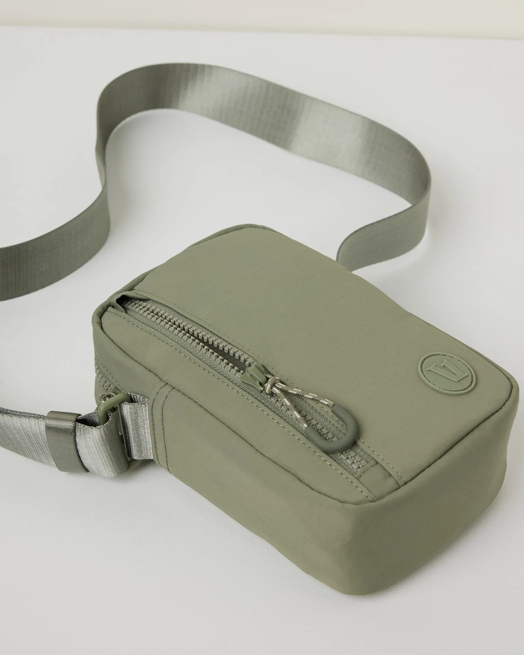 All Around Crossbody | Vuori Clothing (US & Canada)