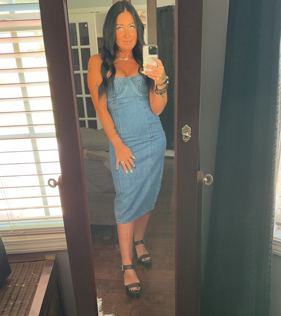 Feeling FABULOUS in this denim strapless dress! You can easily throw on some sneakers and dress this down if you want a more casual look. So versatile!🤩

#LTKBeauty #LTKFindsUnder100 #LTKStyleTip