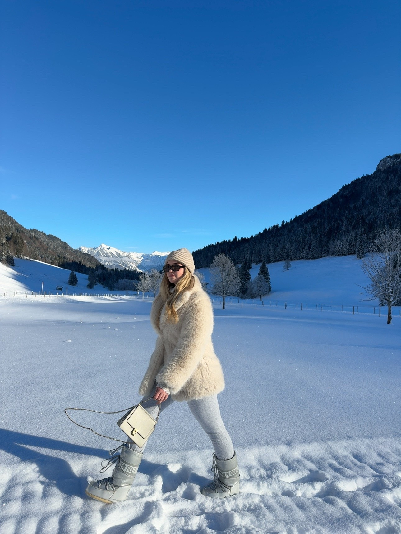 My go-to winter outfit (comfortable and chic) 🫶🏼

#LTKwinter #LTKstyletip #LTKdeutschland