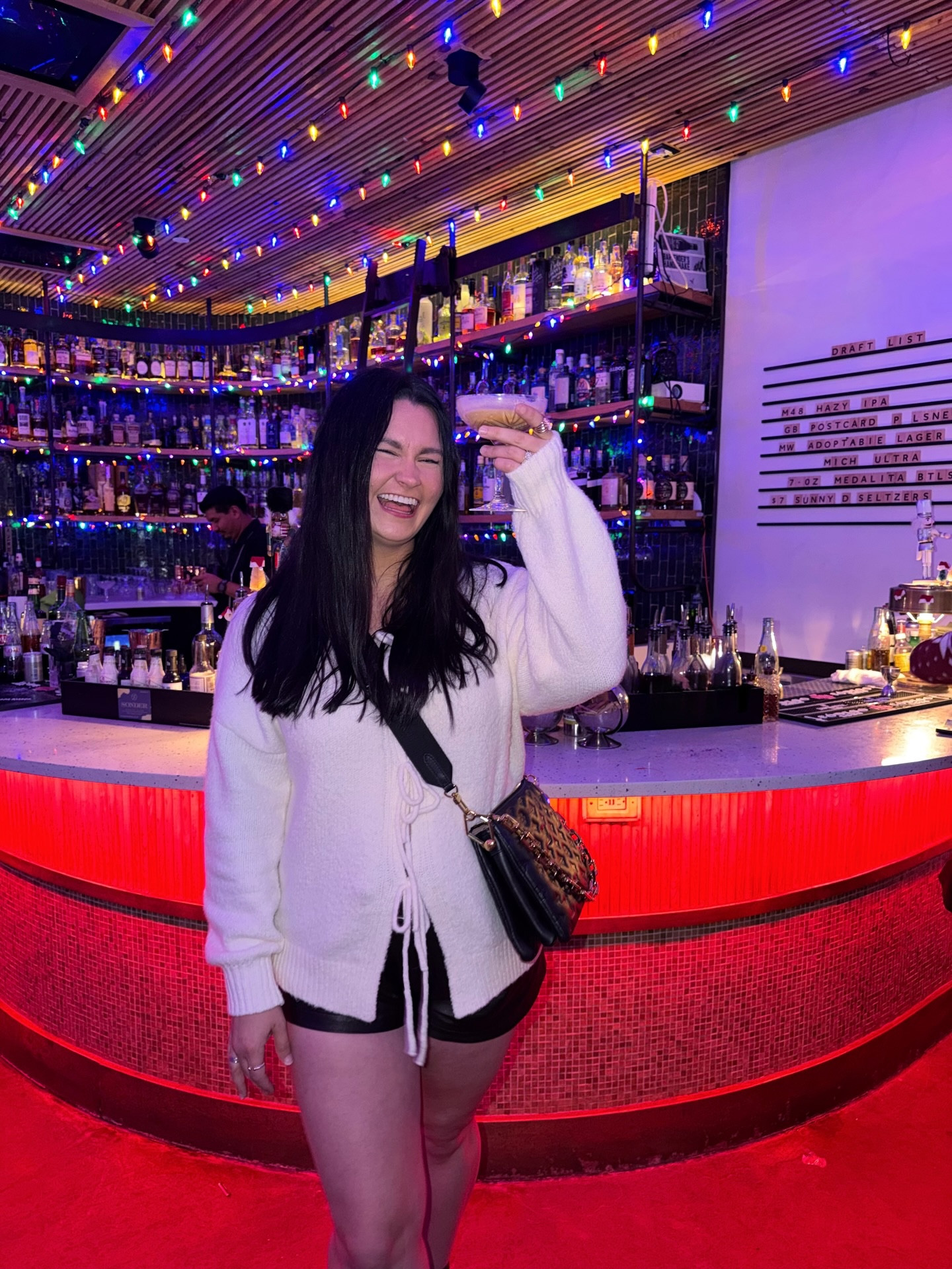 Merry member benefits include holly jolly cocktails 🍸

___
Dunedin, Florida, downtown Dunedin, Sonder Social Club, downtown Dunedin bars, Tampa Bay Christmas Bars, Holiday Pop Ups Dunedin