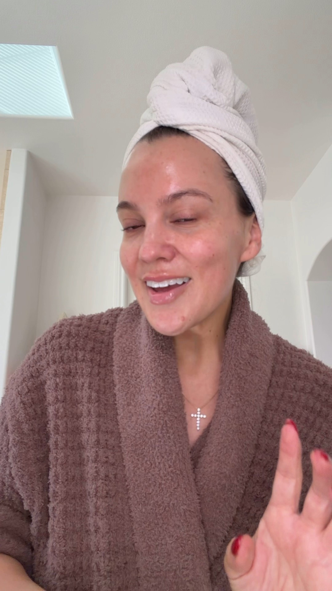 #AD My skin has never felt this plump, lifted, or glowy! These Bioheal Boh products have completely changed my skincare routine. Their biggest sale of the year is happening right now so it’s the perfect time to grab this set or the lifting for 50% off. They make such great gifts, whether you’re shopping for someone else or treating yourself. Truly the most worth-it skincare I’ve added to my lineup this year.
@bioheal.boh_official #biohealboh #purplebotoxcream #nightcream #3dliftingcream #bfcmsale