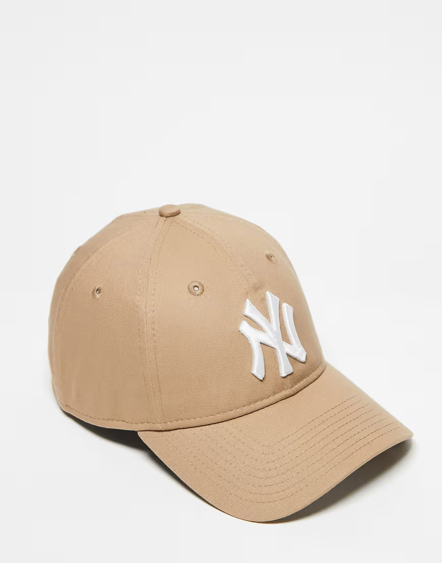 New Era - NY Yankees 9twenty - Pet in beige-Neutraal | ASOS (Global)