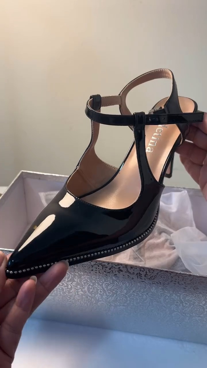 Let’s unbox these gorgeous heels from @100fixeoshoes available at @amazonfashion 
Heels: Women’s Patent Leather T-Strap Stilettos High Heels Closed Pointed Toe Buckle Strap Dress Shoes Sexy Pumps

Shoes have been linked on my LTK page(check bio)

#amazon #amazonfinds #amazonfashion #amazondeals #shoesaddict #shoesoftheday #amazonshopping #ltkunder50 #ltkfashion #ltkstyletip