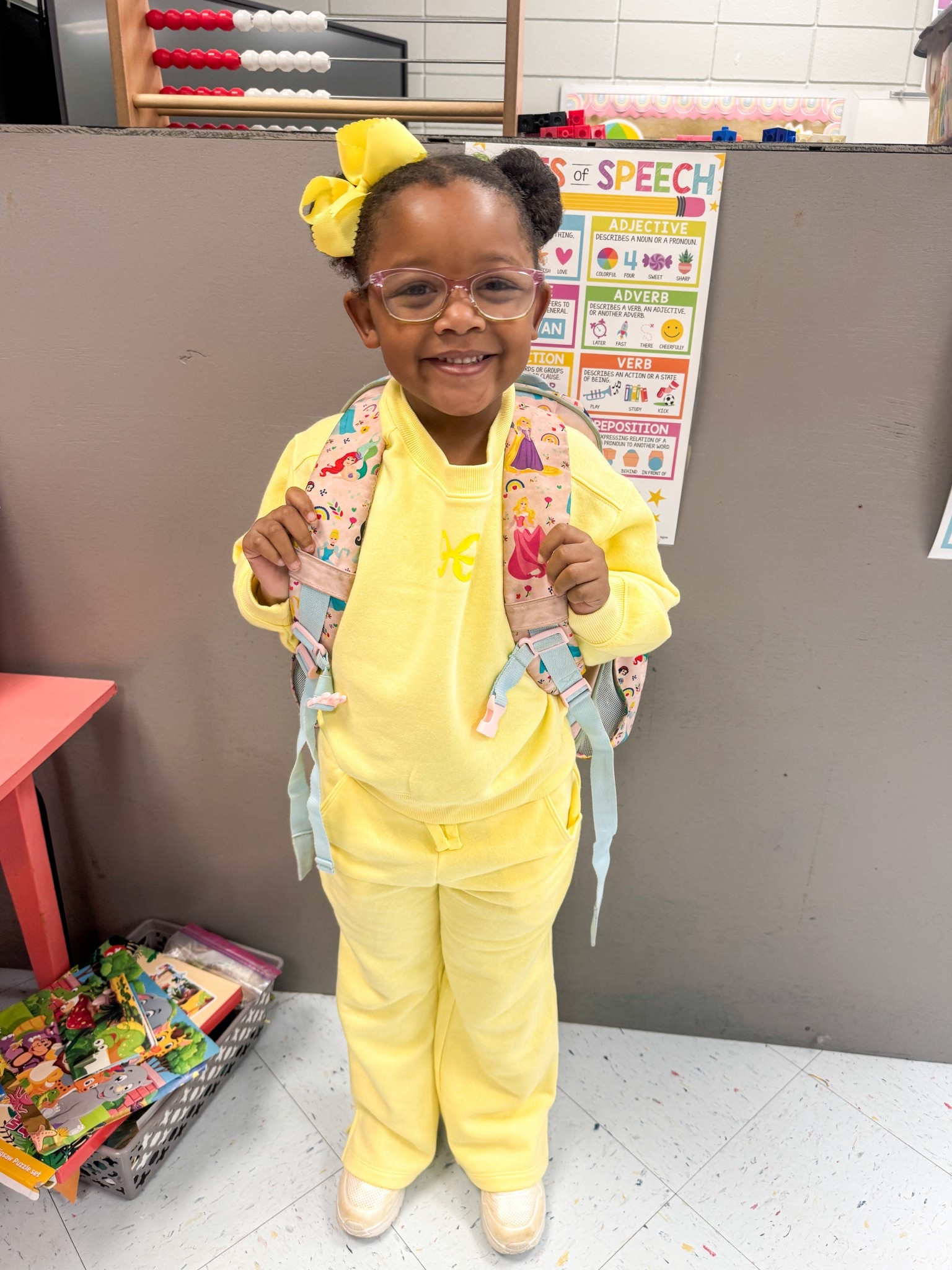 Under $20. Feeling like sunshine ☀️ The cutest bow sweatsuit!! Winter outfits • kids clothes • toddler girl 

#LTKootd #LTKKids