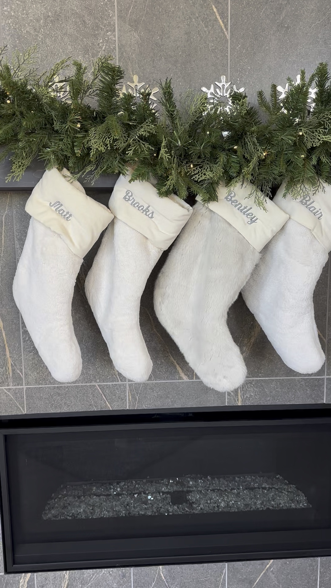 Holiday Decor!!! 🎄 

#LTKHoliday #LTKHome #LTKCyberWeek