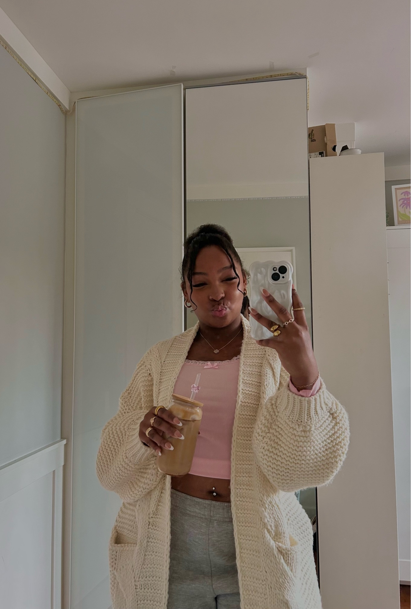 Cozy 🎀

#LTKSeasonal #LTKMostLoved #LTKstyletip