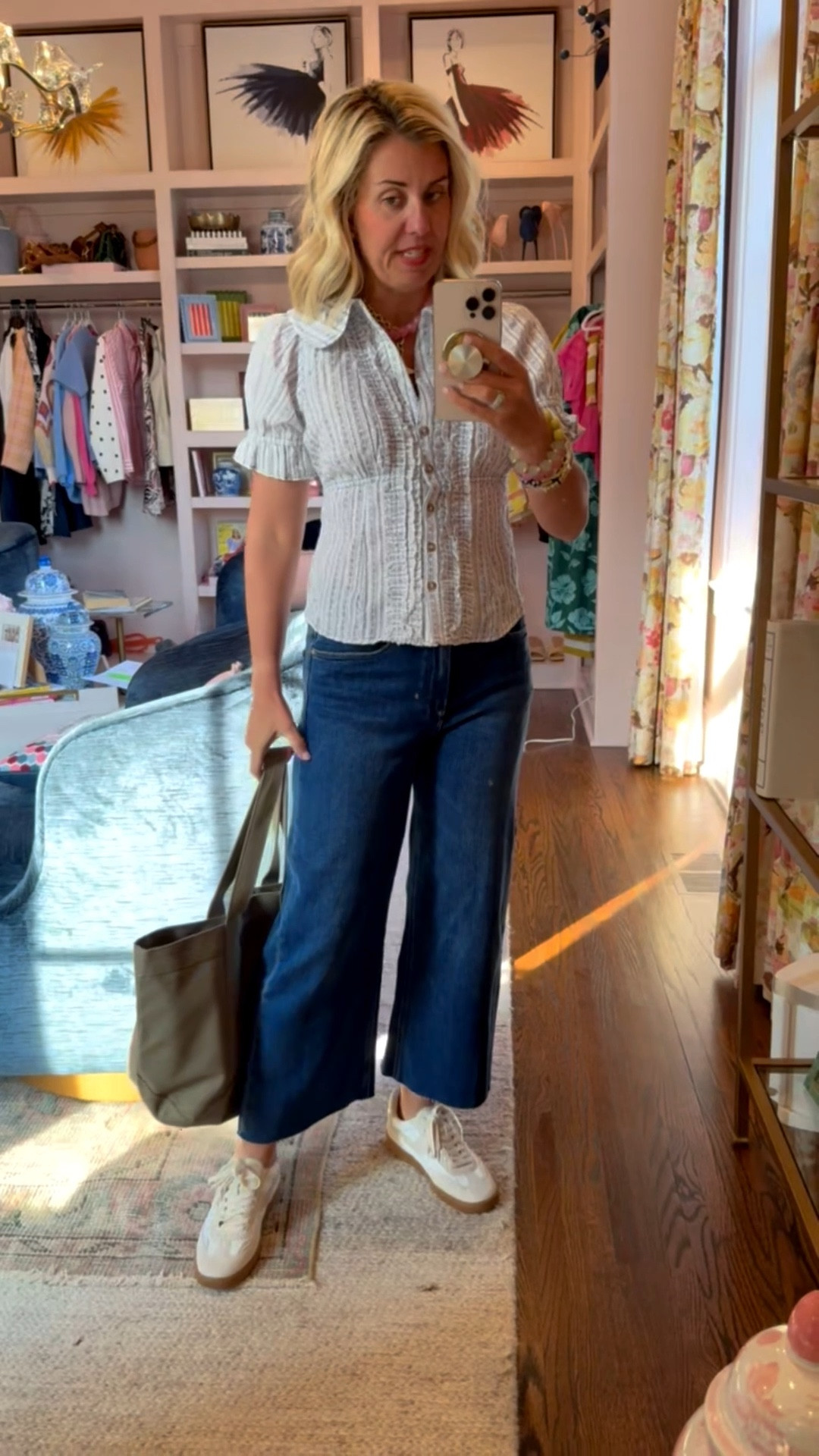 The details on this top are super cute! Slight puff sleeve and ruffles are a yes!! 
Top - xs
Jeans - 26P
Medium Size Tote

#LTKdayinmylife #LTKootd #LTKOver40