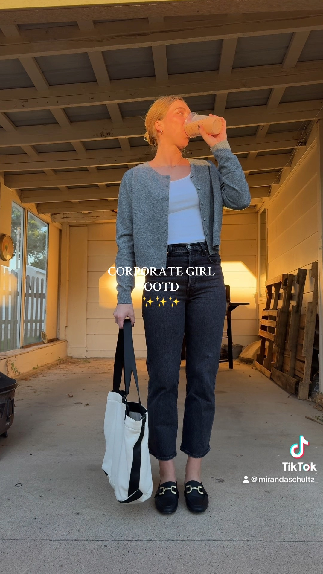 Casual corporate outfit! 

Corporate outfits | workwear | casual corporate outfit | business casual | fall work outfits 



#LTKStyleTip #LTKWorkwear #LTKSeasonal